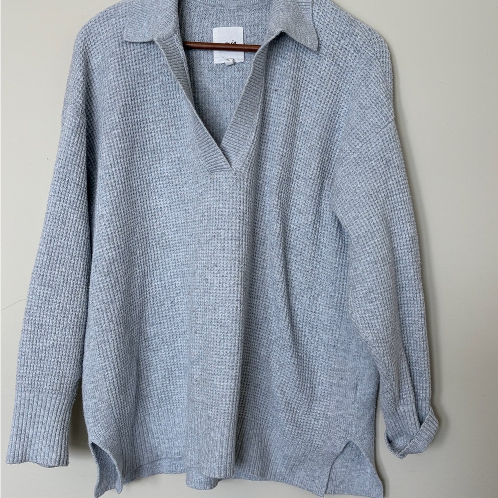 Aerie Light Gray V-Neck oversized Sweater